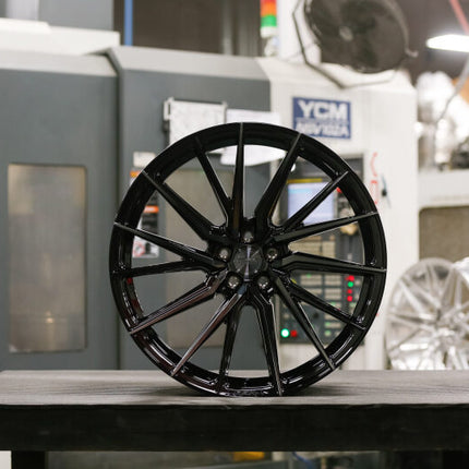 Vossen HF-4T - 20X10 - 5X120 - ET25 - Deep - 64.1 - GB - Right - Tesla Model S Plaid - F&R Wheel